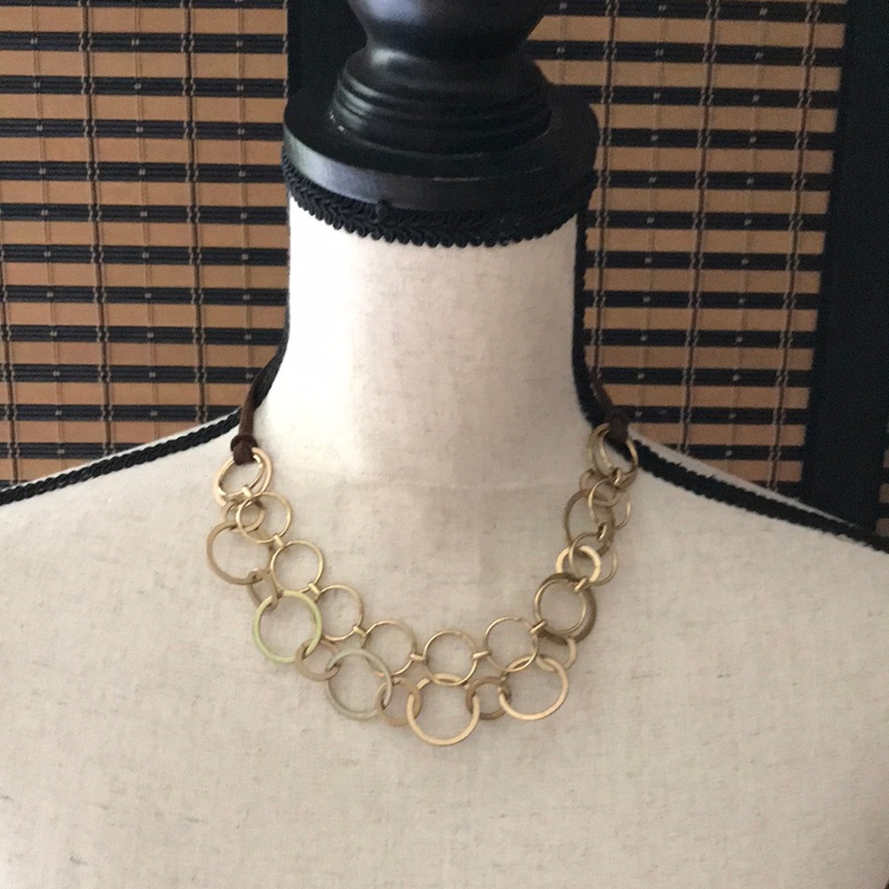 Women’s necklace